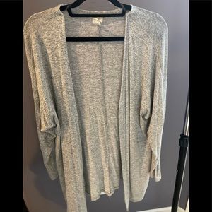 Long lightweight gray cardigan size: M